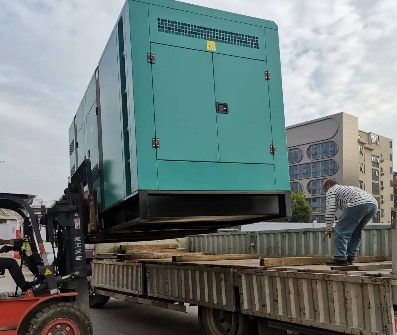 南京發(fā)電機(jī)出租哪家好？江蘇眾鑫全域覆蓋靠譜選